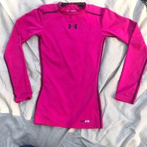 Under armor girls 6/7 long sleeve tee